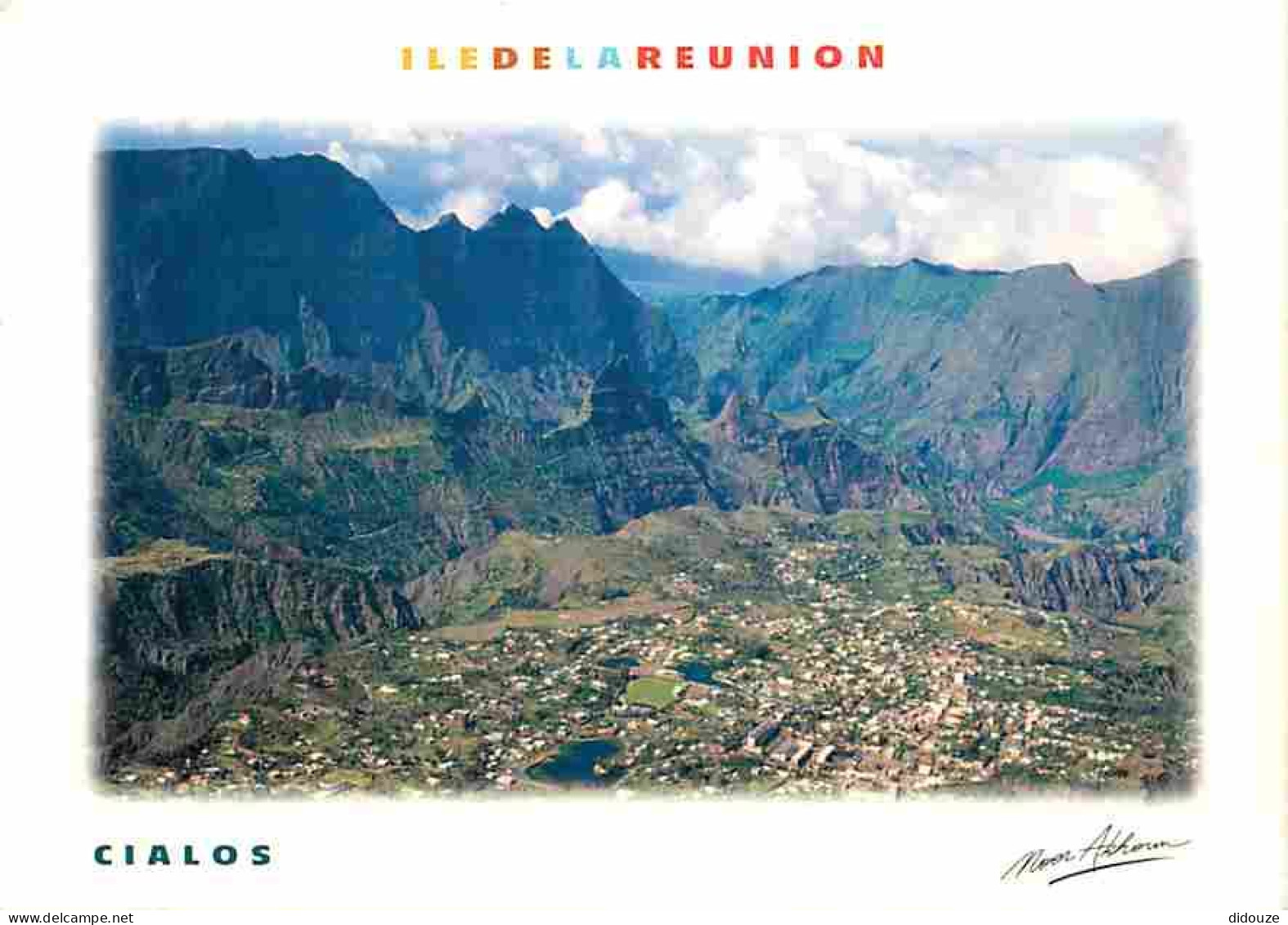 Ile De La Réunion - Cilaos - Le Cirque De Cilaos - Vue Aérienne - CPM - Voir Scans Recto-Verso - Autres & Non Classés