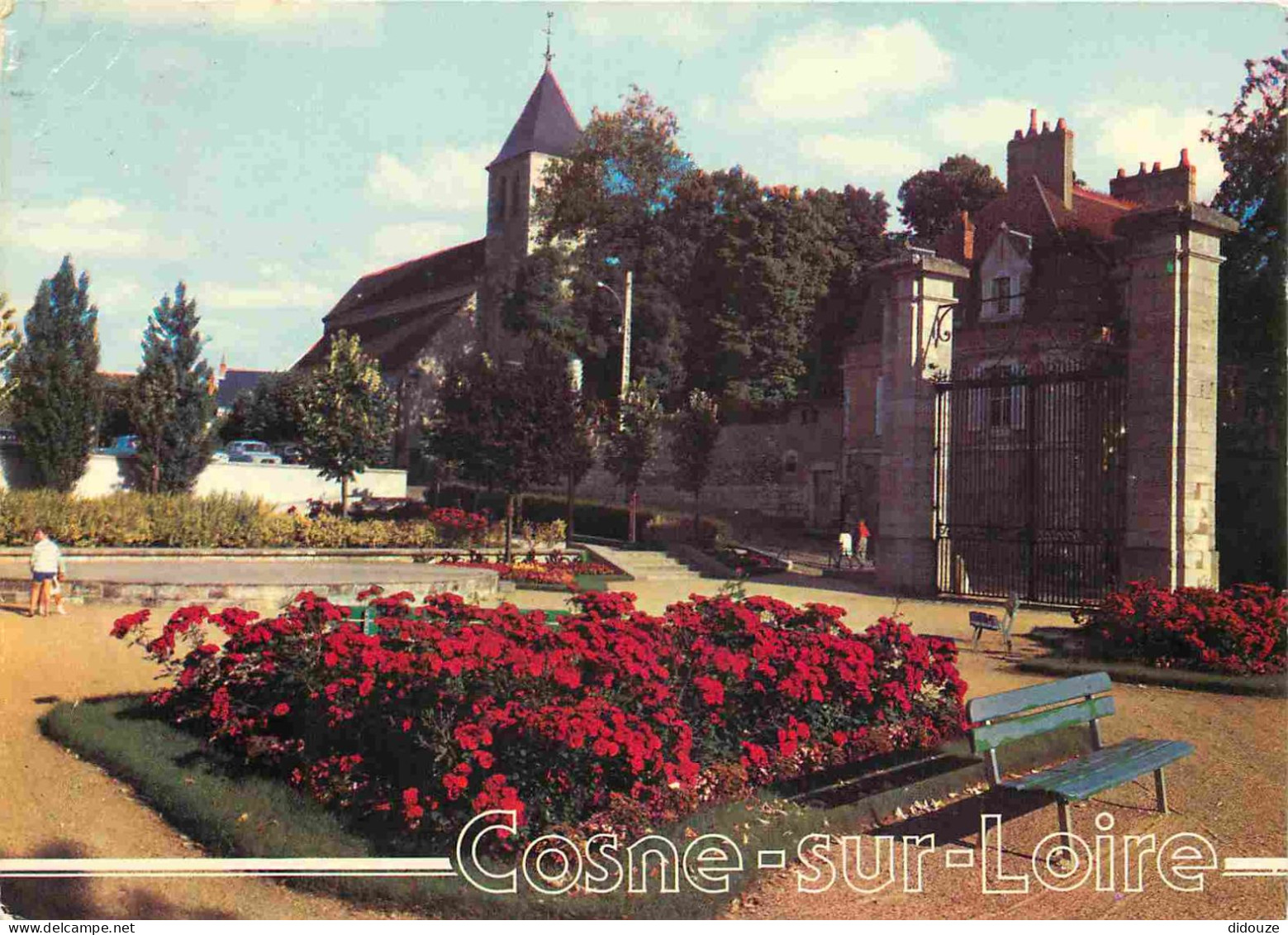 58 - Cosne Cours Sur Loire - Le Jardin Et L'Eglise Saint Agnan - CPM - Voir Scans Recto-Verso - Cosne Cours Sur Loire