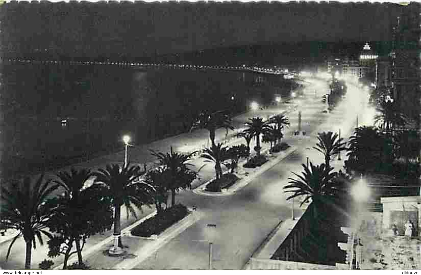 06 - Nice - La Baie Des Anges La Nuit - CPM - Voir Scans Recto-Verso - Nizza By Night