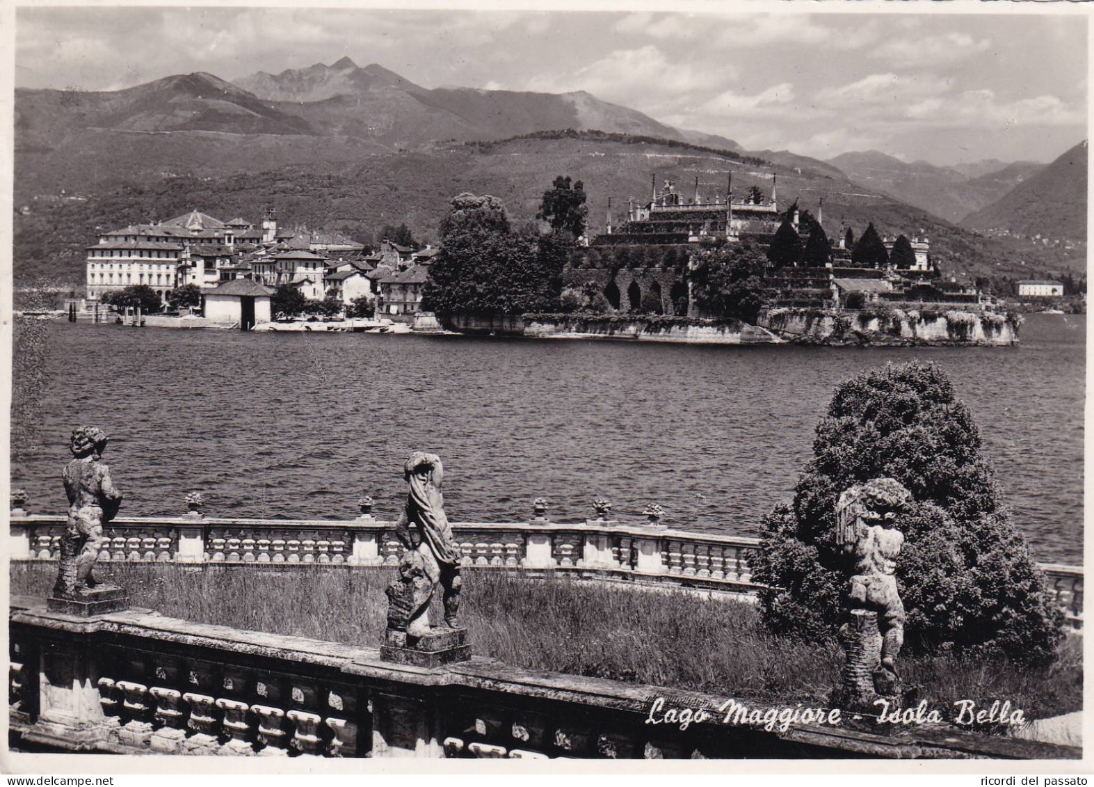 Cartolina Lago Maggiore ( Verbano Cusio Ossola ) Isola Bella - Verbania