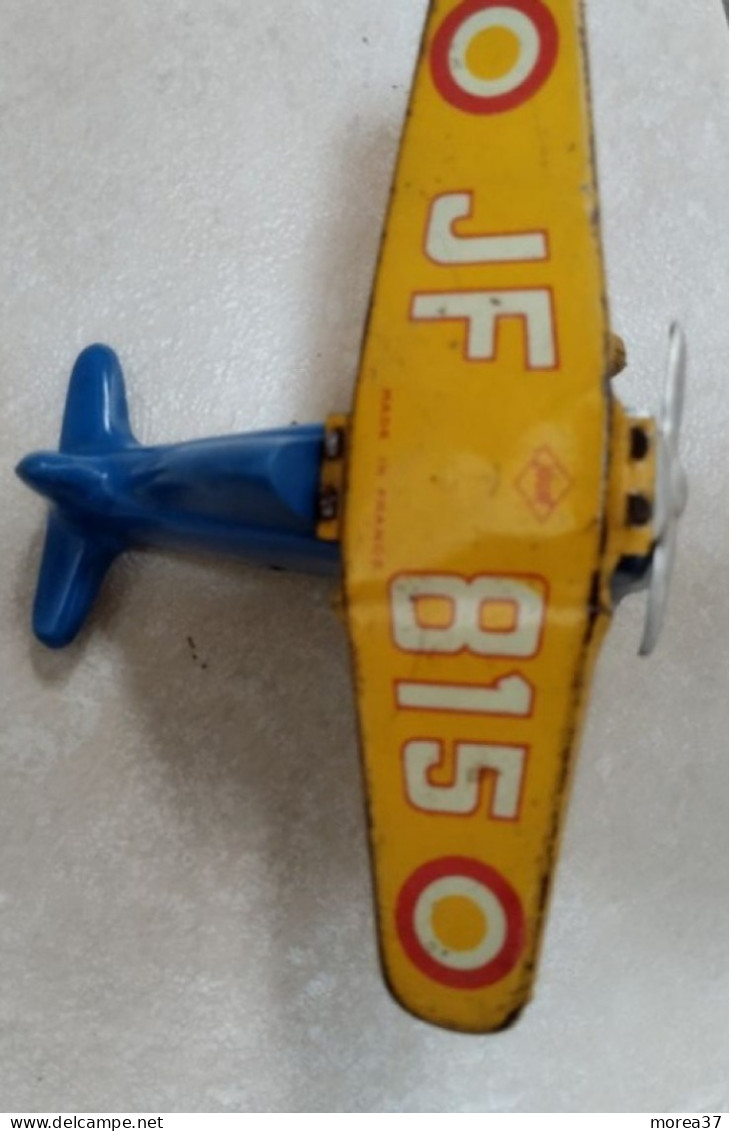 PETIT AVION LOOPING JOUEF " JF 815 " EN TÔLE ET PLASTIQUE - Toy Memorabilia