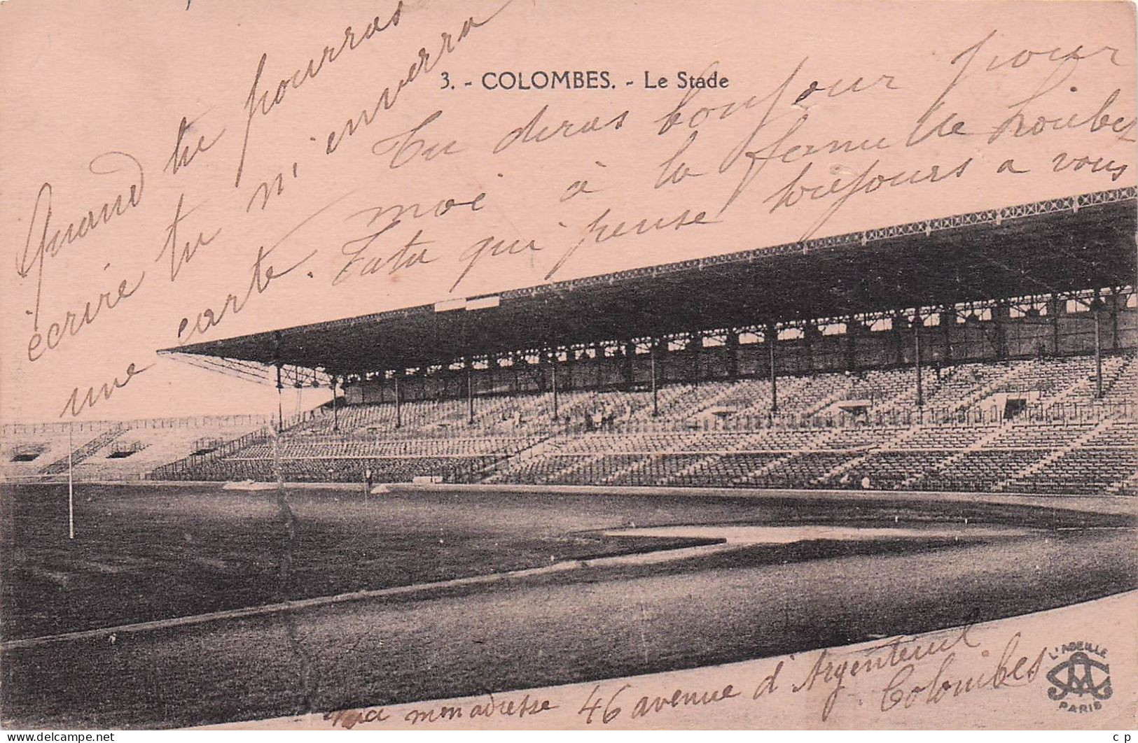 Colombes - Le  Stade   - CPA °J - Colombes