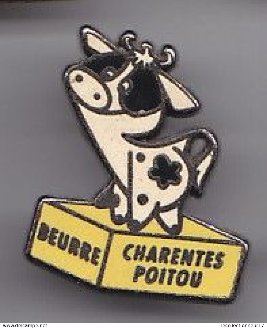 Pin's Beurre Charentes Poitou Dpt 16 Vache Réf 1971 - Villes