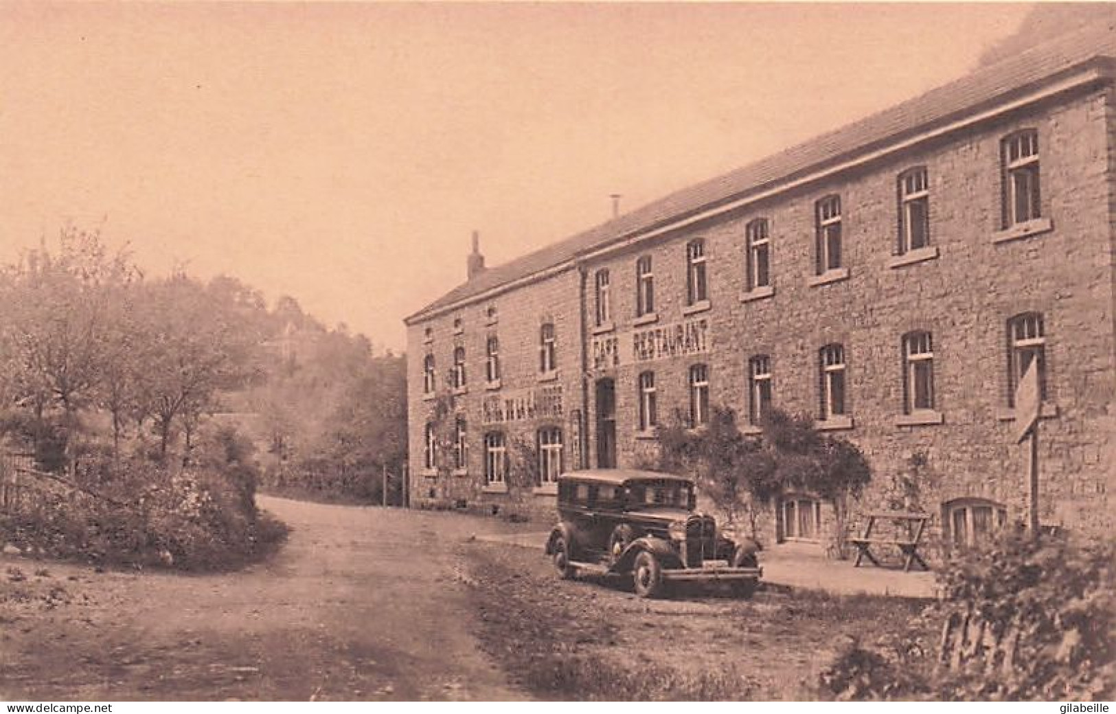 Ferrieres - LOGNE- VIEUXVILLE - Hotel De La Lambrée - Café /restaurant - Ferrières