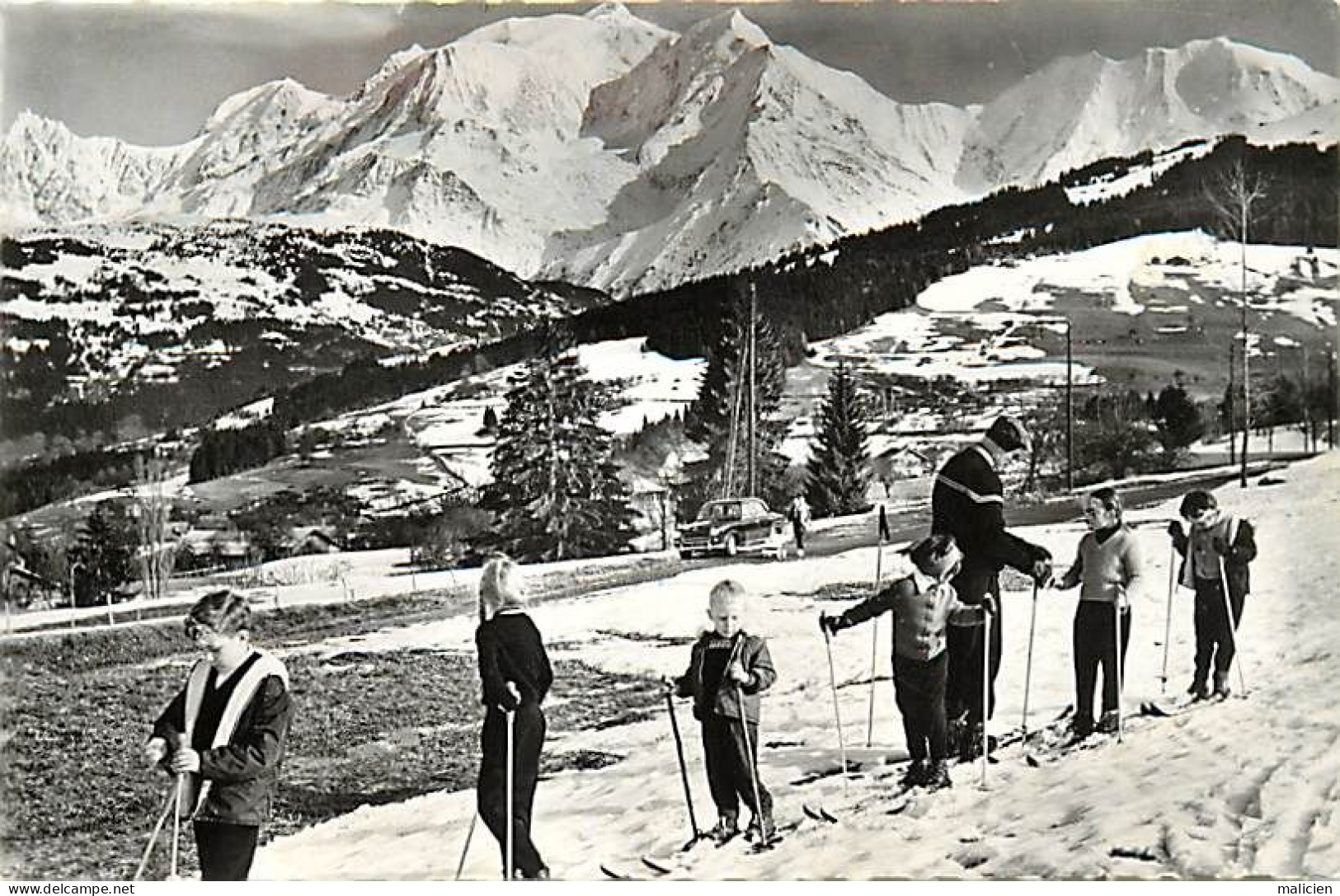 - Dpts Div.-ref-BN174- Haute Savoie - Combloux - Leçon De Ski Face Au Mont Blanc - Skieurs - Sports D Hiver - - Combloux