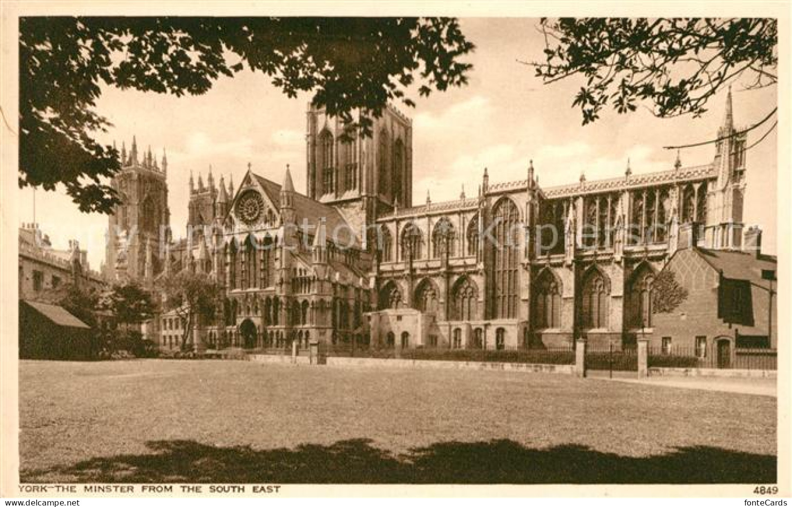 43039307 York UK The Minster From South East York - Andere & Zonder Classificatie