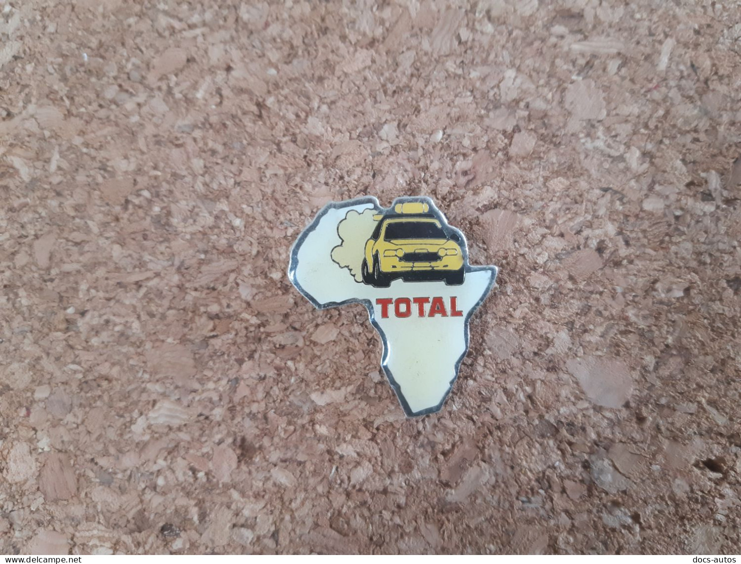 Pin's Total - Rallye Paris-Dakar - Carburantes