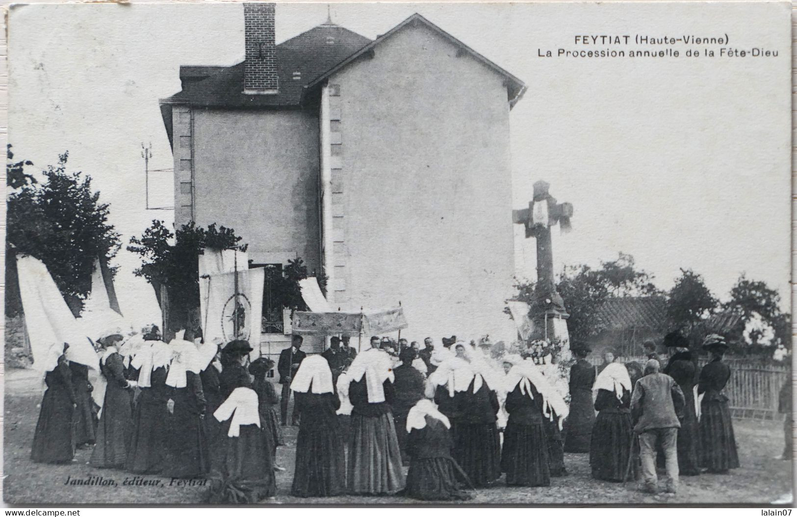 C. P. A. : 87 : FEYTIAT : La Procession Annuelle De La Fête-Dieu, Animé, Timbre En 1909 - Altri & Non Classificati