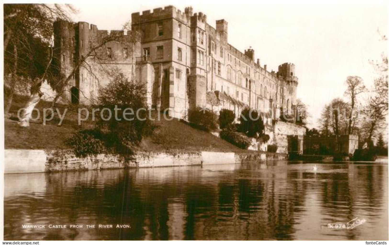 43005564 Warwick Warwick Castle From The River Avon  - Autres & Non Classés
