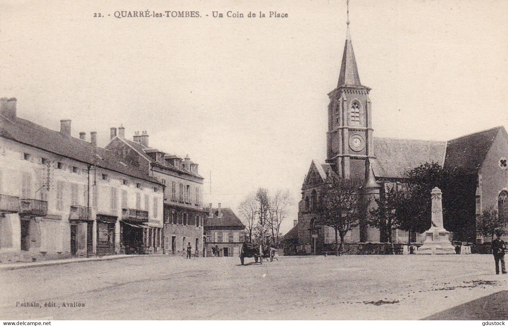 Yonne - Quarré-les-Tombes - Un Coin De La Place - Quarre Les Tombes