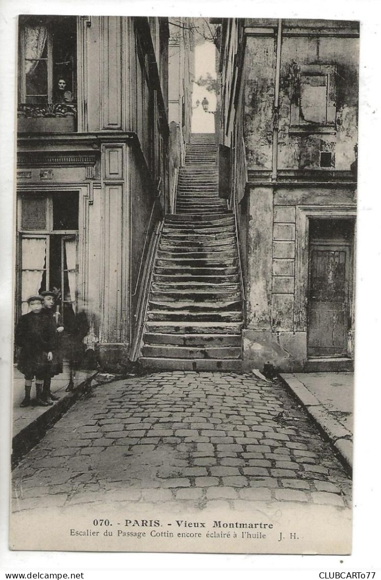 Paris 18ème Arr (75) : L'escalier Du Passage Cottin De Montmartre éclairé Aux Lampes à Huile En 1910 (animé) PF - Arrondissement: 18