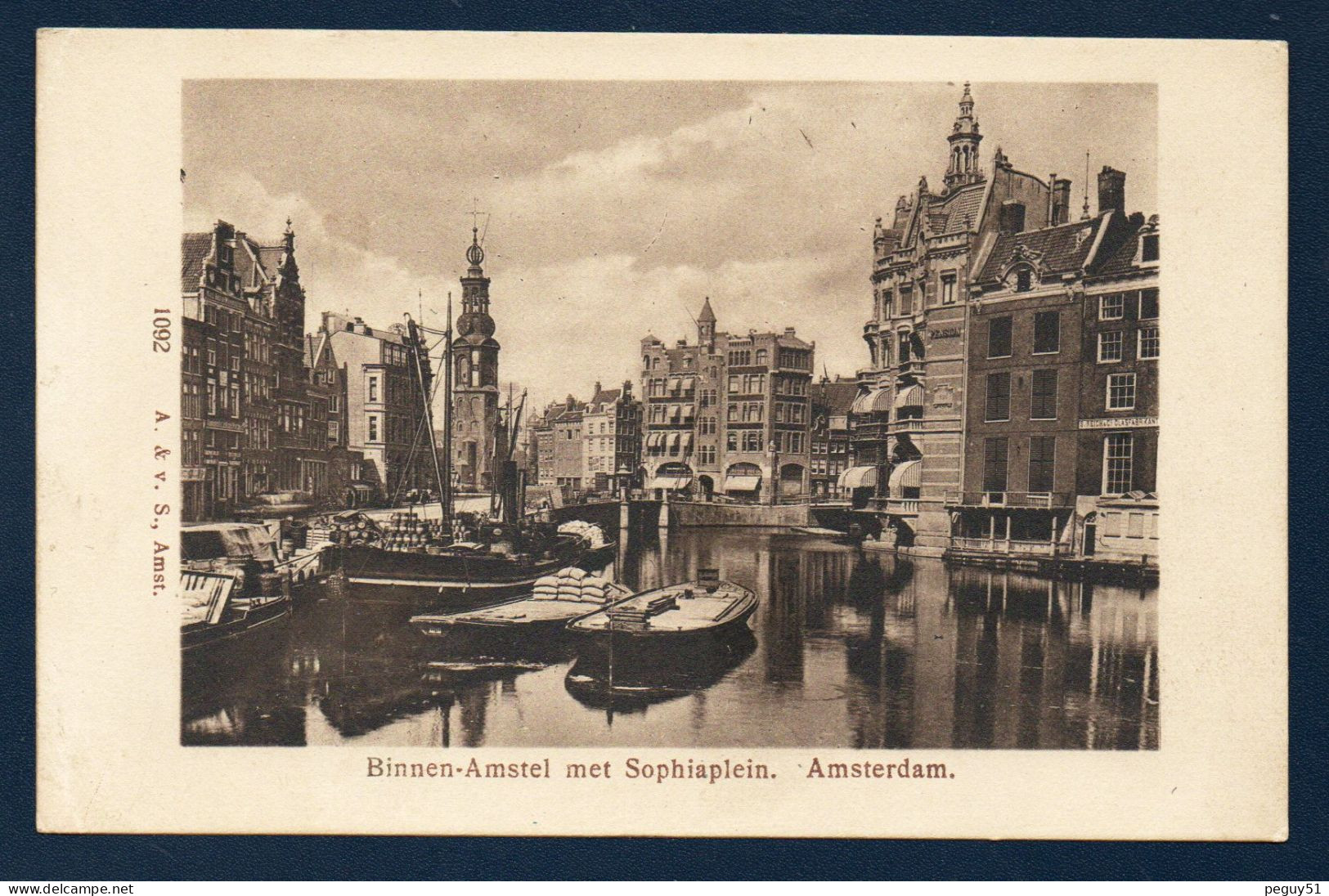 Amsterdam. Binnen-Amstel Met Sophiaplein. Canal De L'Amstel Avec La Place Sophie ( Changé En 1917 Par Muntplein ) - Amsterdam