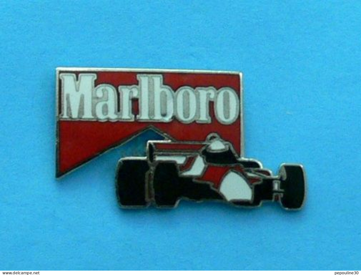 1 PIN'S //  ** CIRCUIT AUTO F1 / MARLBORO ** - F1