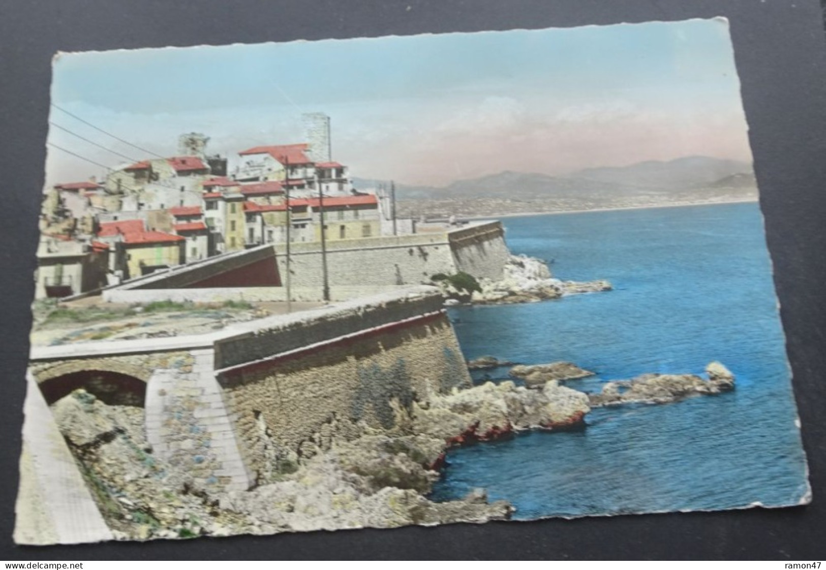 Antibes - Les Remparts - Editions S.E.P.T., Nice - Antibes - Les Remparts