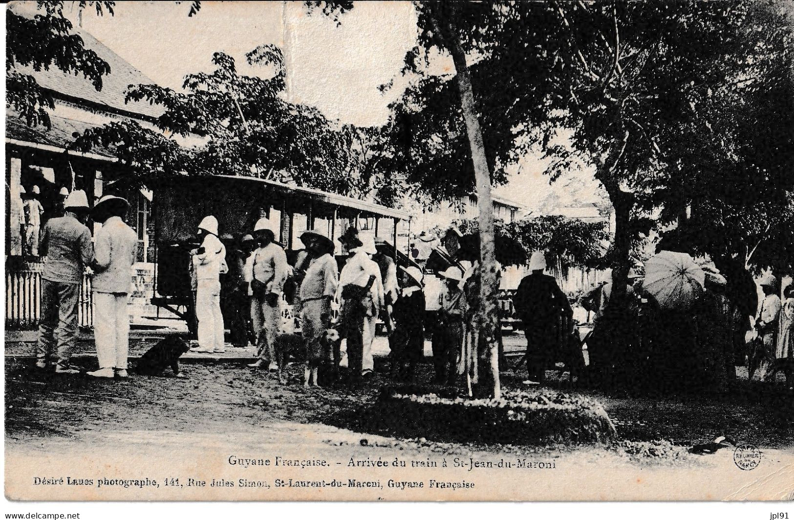 GUYANE FRANCAISE Arrivée Du Train à St Jean Du Maroni (légèr Pli En Haut De La Carte Sur Environ2 Cm) - Otros & Sin Clasificación