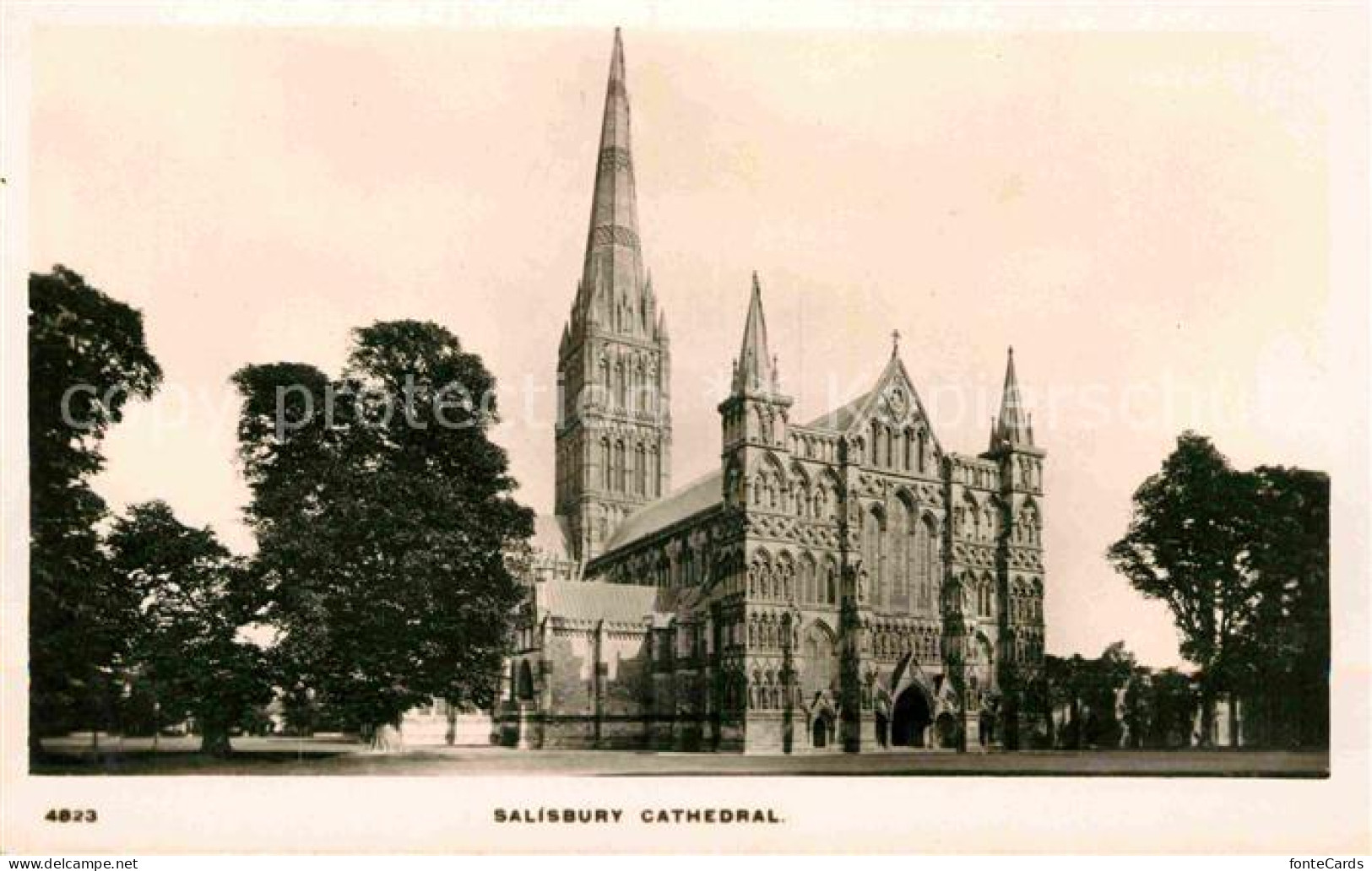 42716254 Salisbury Wiltshire Cathedral Salisbury - Sonstige & Ohne Zuordnung