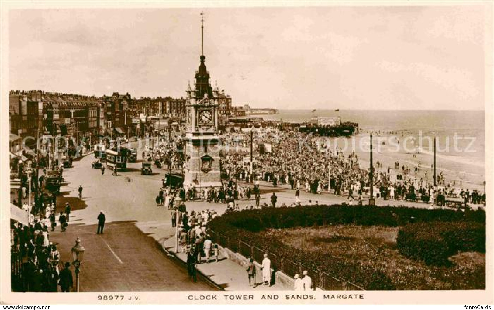 42715175 Margate UK Clock Tower And Sands Thanet - Otros & Sin Clasificación