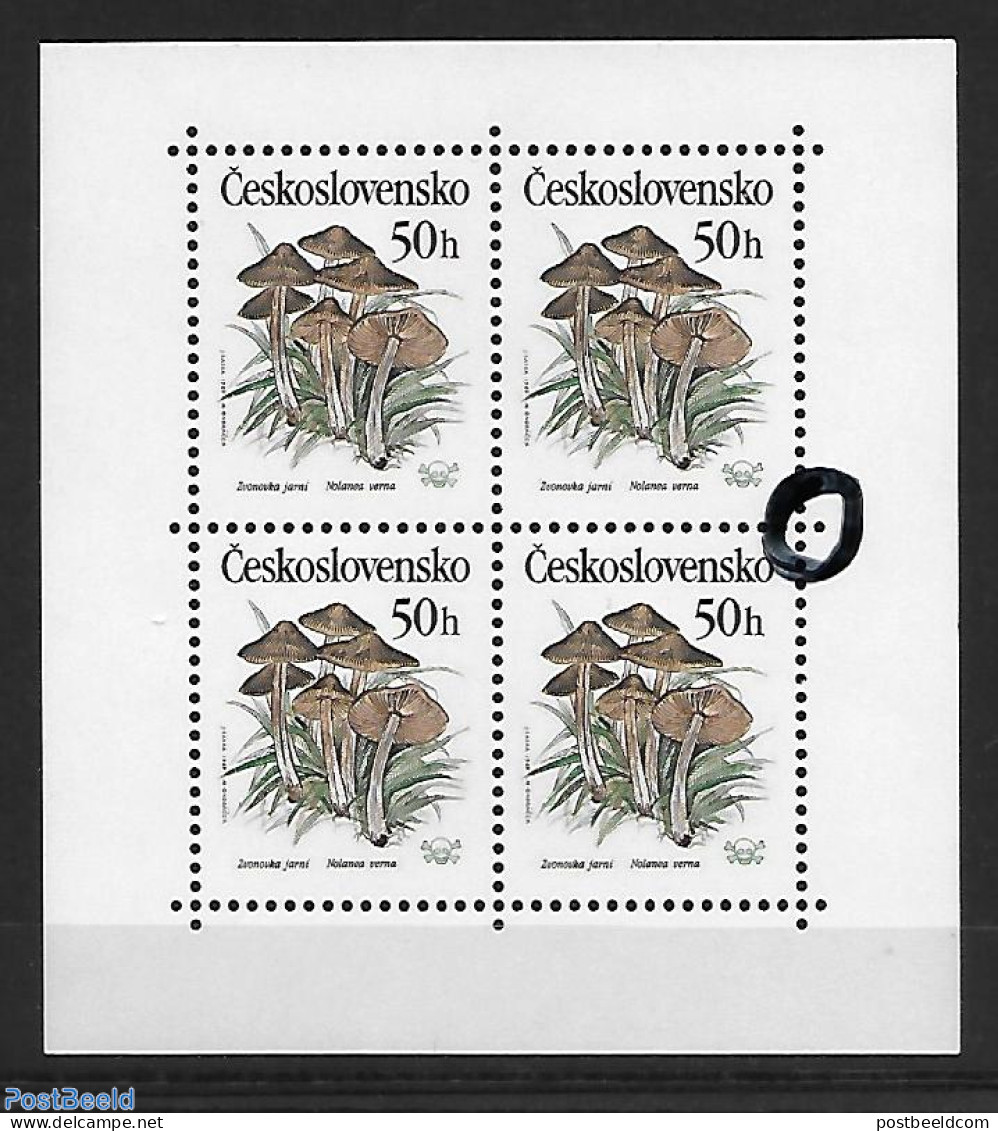 Czechoslovkia 1989 Mushrooms, Booklet Pane (booklet Never Issued) With Additional Perforation Hole., Mint NH, Nature -.. - Otros & Sin Clasificación
