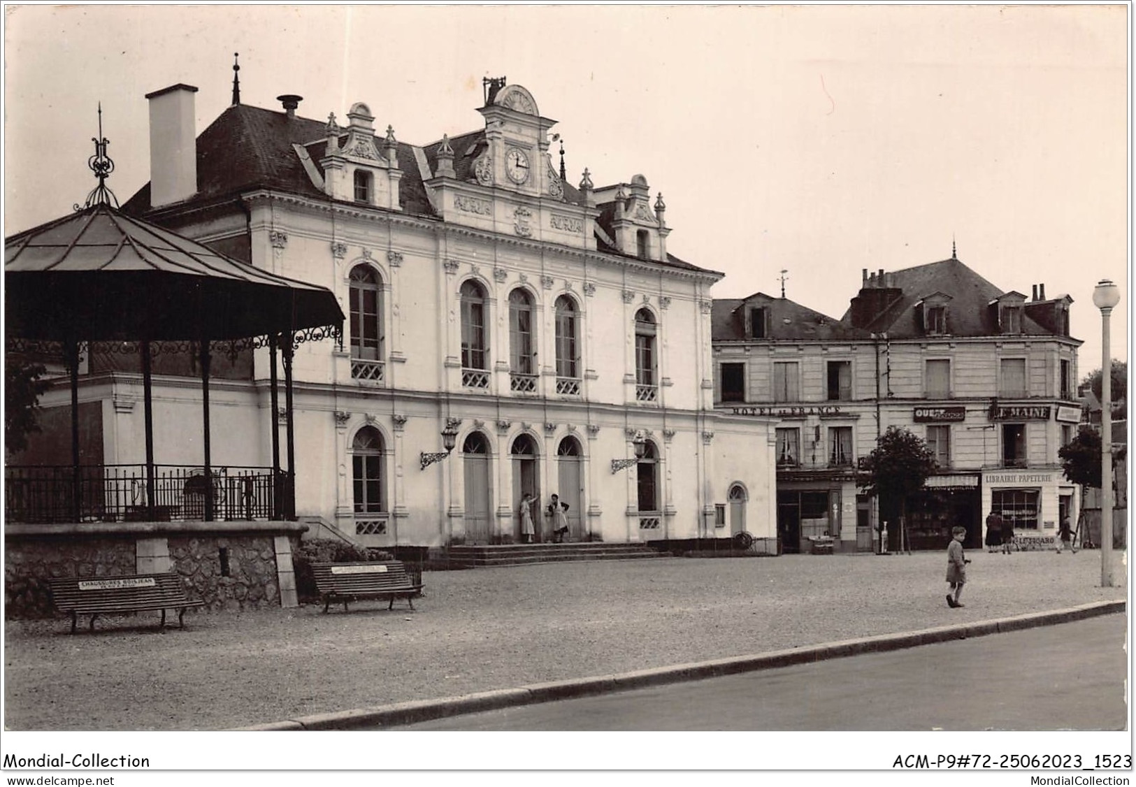 ACMP9-72-0828 - CHATEAU DU LOIR - Place De L'hôtel De Ville  - Chateau Du Loir