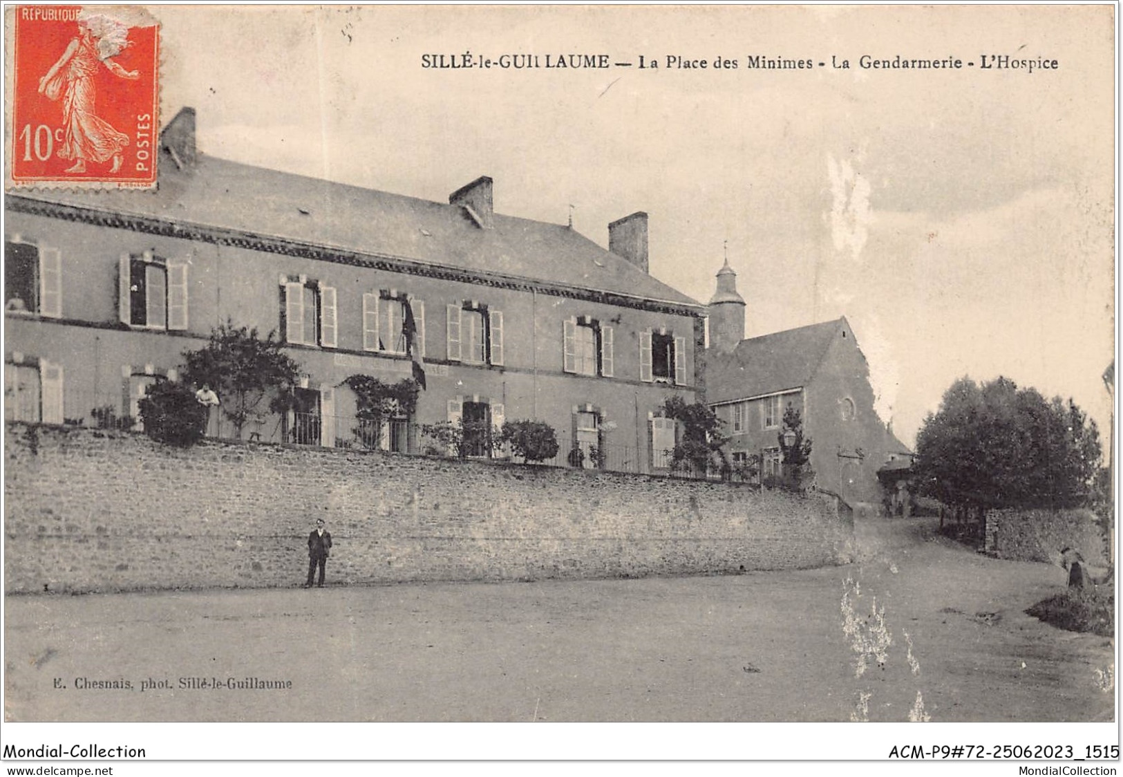 ACMP9-72-0824 - SILLE-LE-GUILLAUME - La Place Des Minimes - La Gendarmerie - L'hospice - Sille Le Guillaume