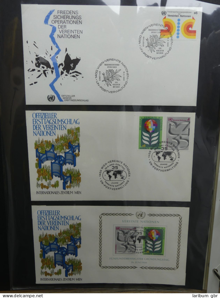 Vereinte Nationen Wien FDCs Ab 1979 Besammelt Im Ring Binder #LY665 - Sammlungen (im Alben)