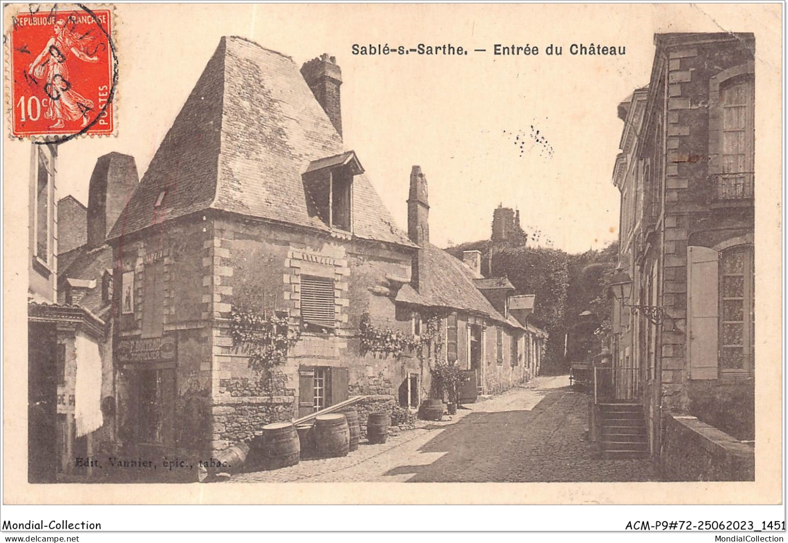 ACMP9-72-0792 - SABLE-SUR-SARTHE - Entrée Du Château - Sable Sur Sarthe