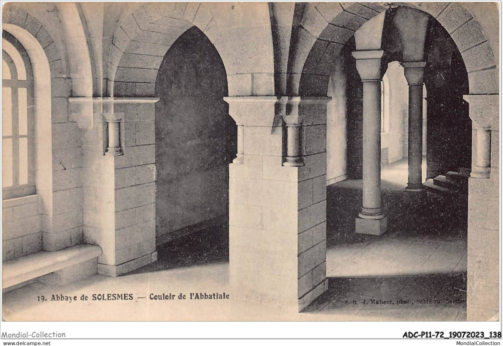 ADCP11-72-1072 - Abbaye De SOLESMES - Couloir De L'abbatiale  - Solesmes