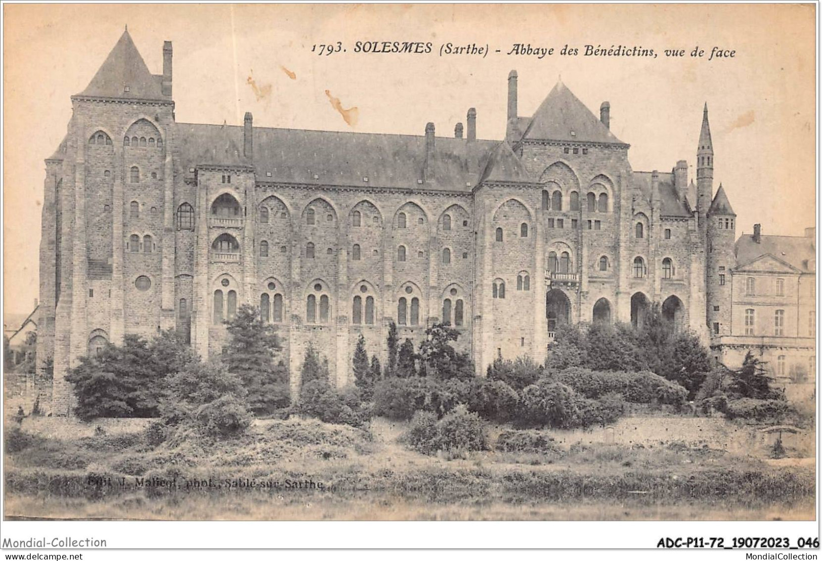 ADCP11-72-1025 - SOLESMES - Abbaye Des Bénédictins - Vue De Face  - Solesmes