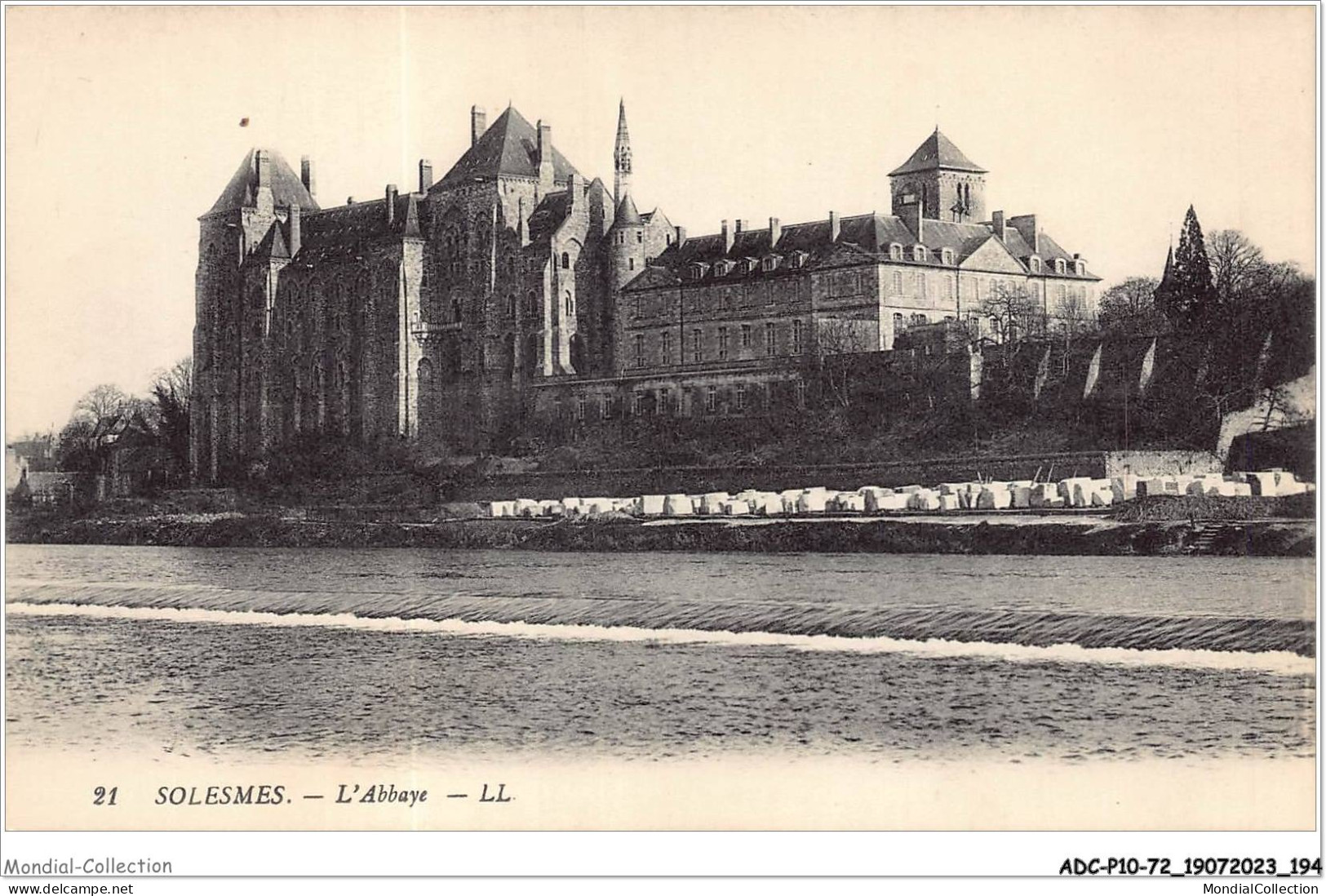 ADCP10-72-1001 - SOLESMES - L'abbaye  - Solesmes