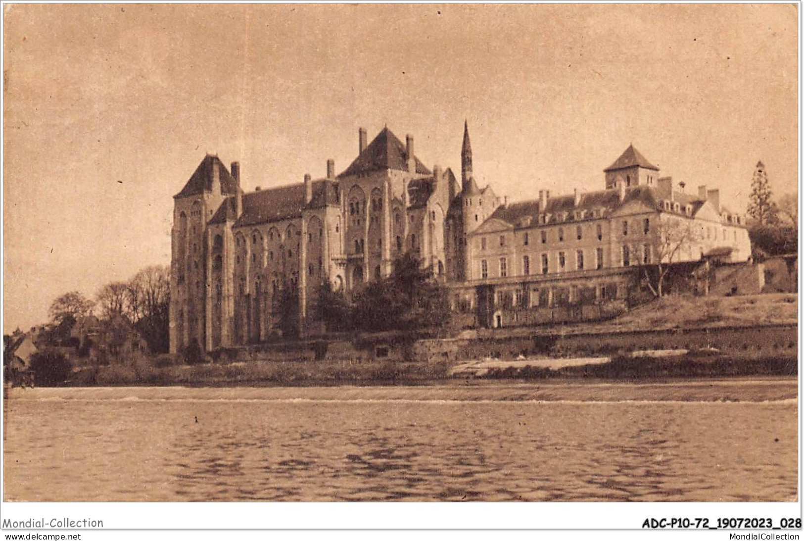 ADCP10-72-0918 - L'abbaye De SOLESMES - Sur Le Barrage De La Sarthe  - Solesmes