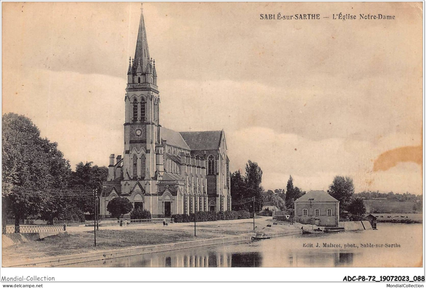 ADCP8-72-0749 - SABLE-SUR-SARTHE - L'église Notre-dame  - Sable Sur Sarthe