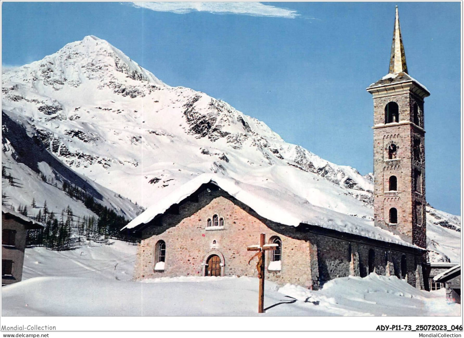 ADYP11-73-0880 - TIGNES - Chef Lieu - L'église Et Le Christ Accueillant De Jean Touret Et Le Dôme De La Sache  - Albertville