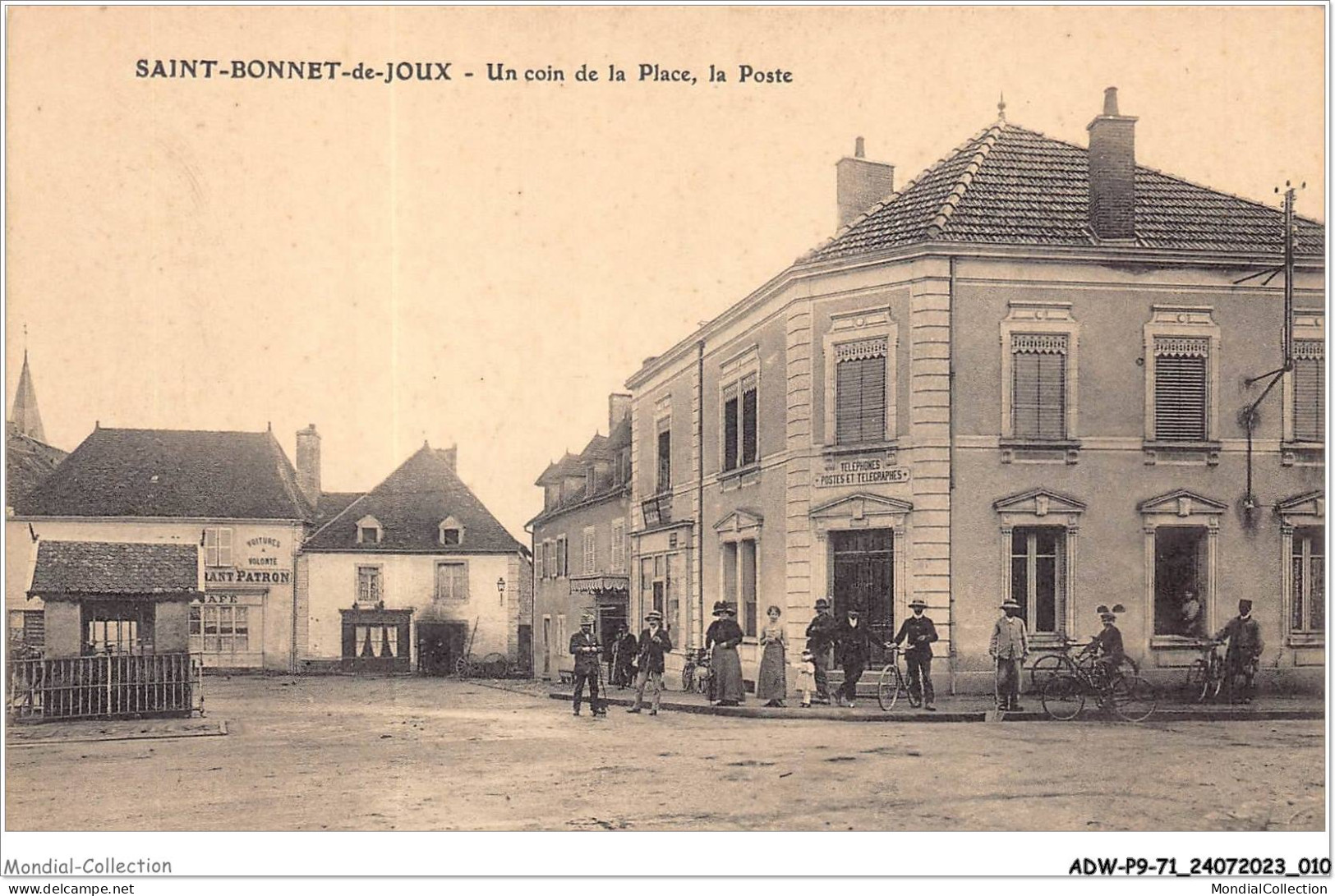 ADWP9-71-0800 - SAINT-BONNET-DE-JOUX - Un Coin De La Place La Poste - Charolles