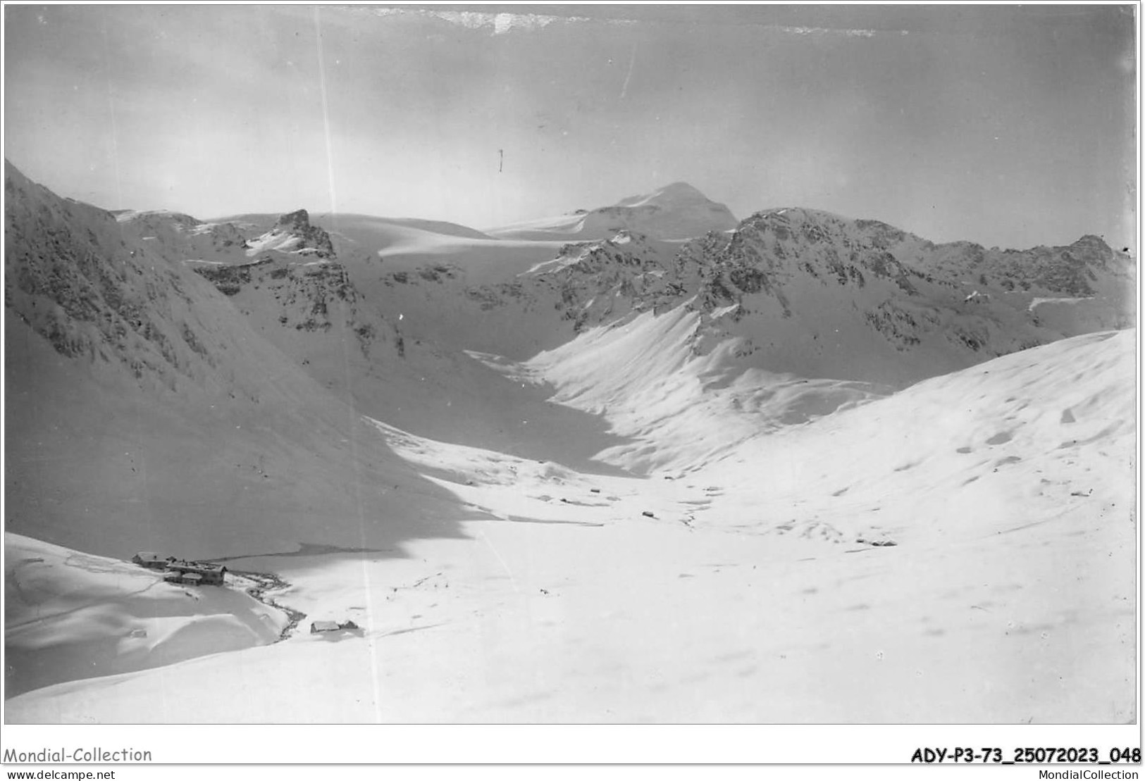 ADYP3-73-0211 - Lac De TIGNES - Les Chalets Et Le Lac Dominés Par La Grande Motte  - Albertville