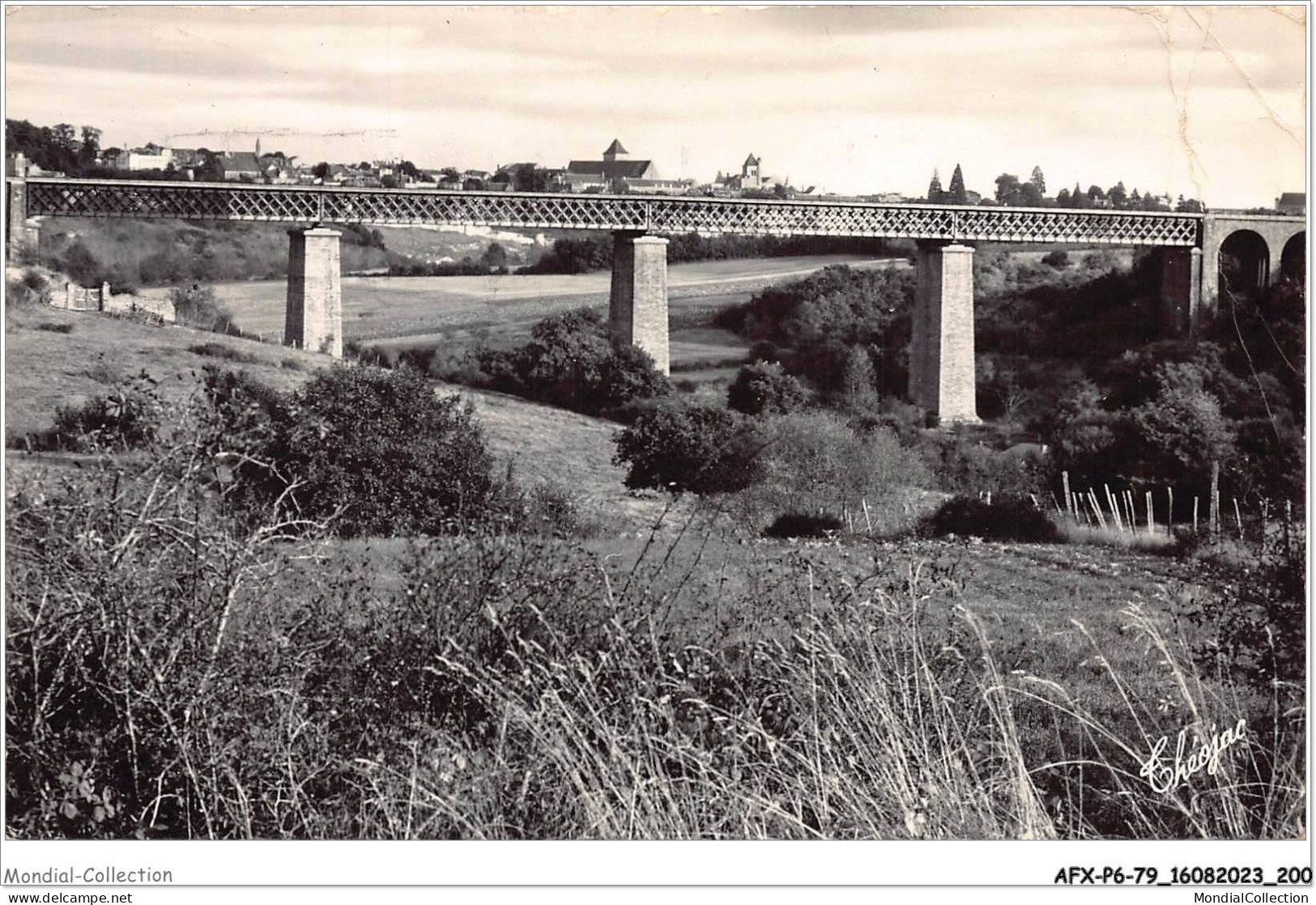 AFXP6-79-0553 - THOUARS - Le Viaduc - Thouars