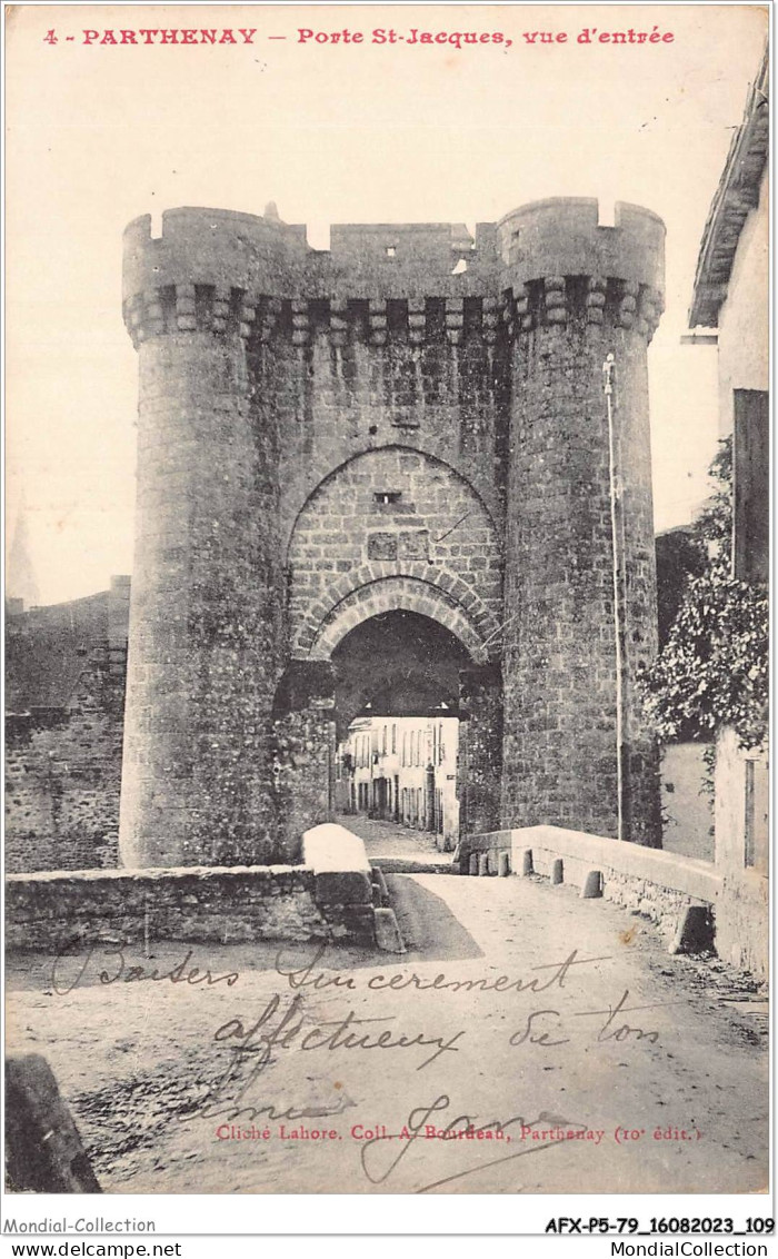 AFXP5-79-0417 - PARTHENAY - Porte St-Jacques - Vue D'entrée - Parthenay