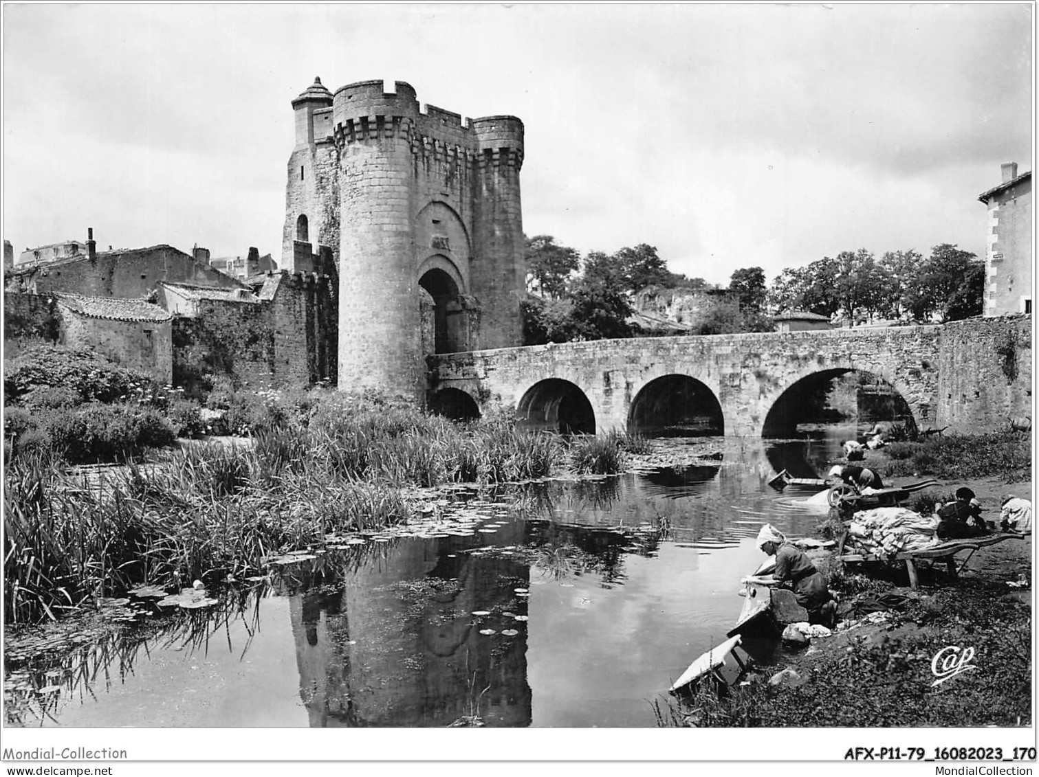 AFXP11-79-0968 - PARTHENAY - La Tour Saint-Jacques - Parthenay