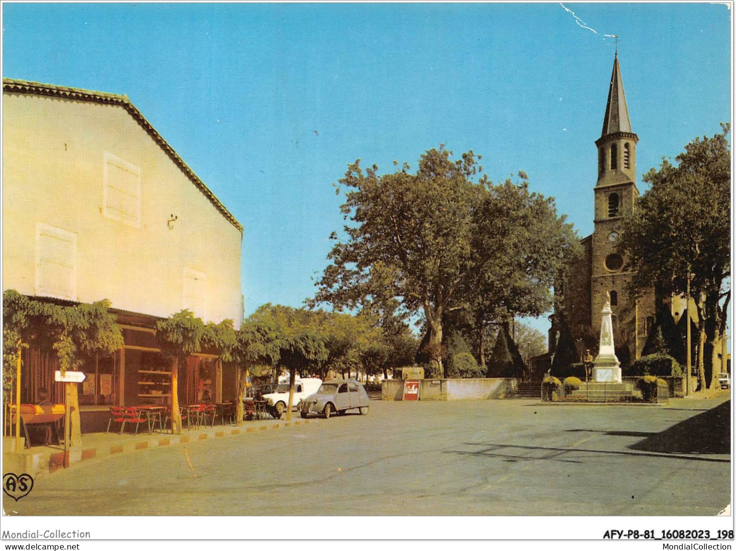 AFYP8-81-0778 - MONTREDON LABESSONNIE - Tarn - Place De L'église CITROEN 2CV - Montredon Labessonie