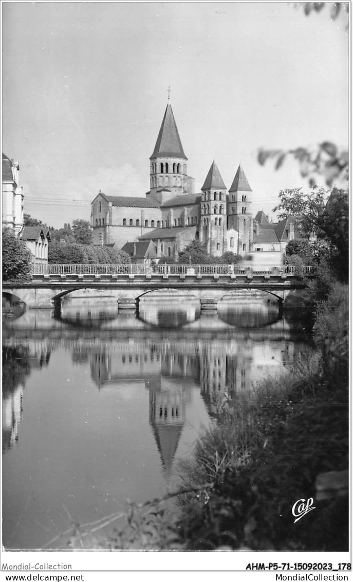 AHMP5-71-0574 - PARAY-LE-MONIAL - Vue Sur La Basilique Et Le Vieux Pont - Paray Le Monial