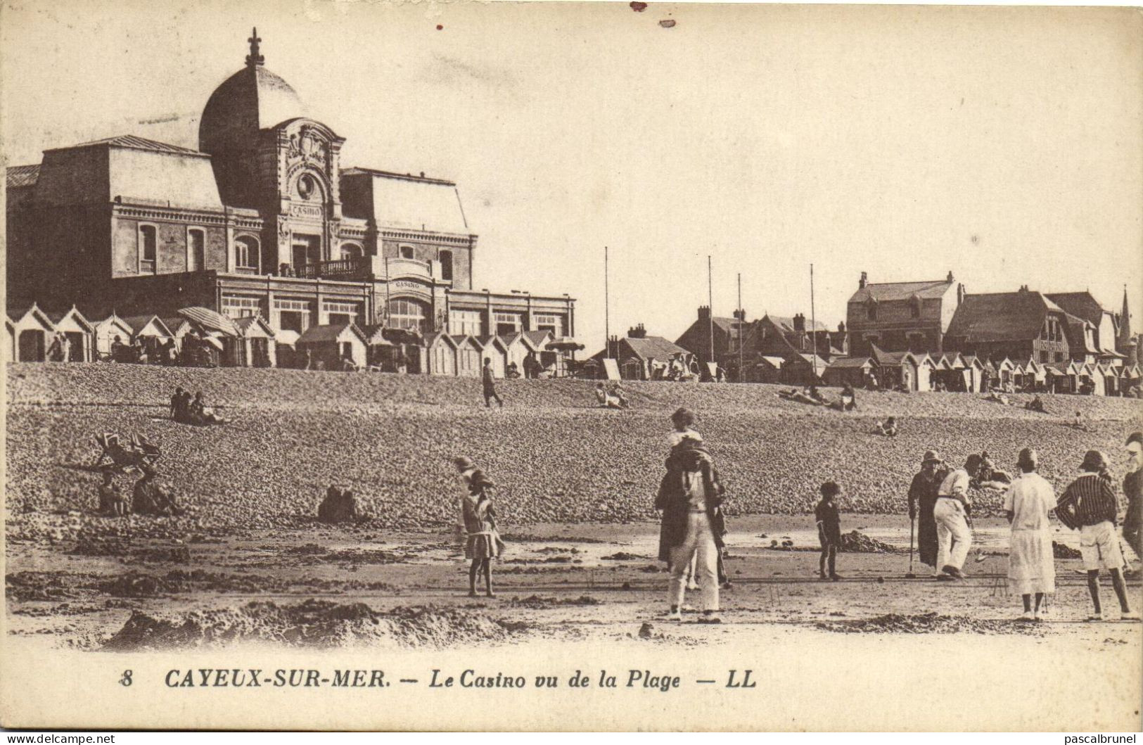 CAYEUX SUR MER - LE CASINO VU DE LA PLAGE - Cayeux Sur Mer