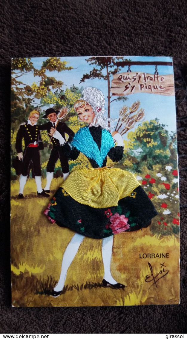 CPM BRODEE FOKLORE FOLKLORIQUE FEMME LORRAINE QUI S Y FROTTE S Y PIQUE DESSIN ELSI  COSTUMES FOLKLRIQUES PROVINCES DE FR - Embroidered