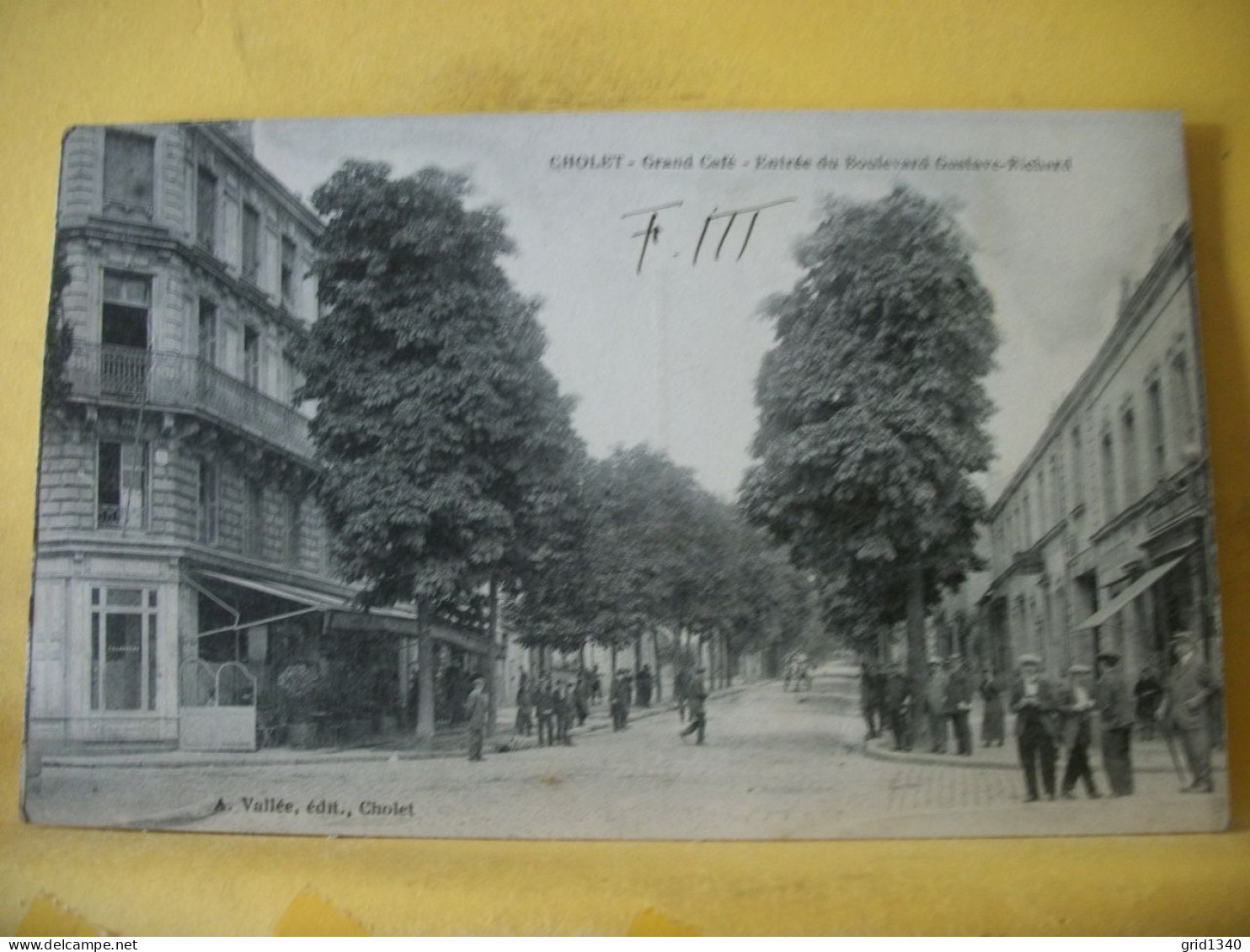 49 5722 CPA - 49 CHOLET - GRAND CAFE - ENTREE DU BOULEVARD GUSTAVE RICHARD - ANIMATION. - Cholet