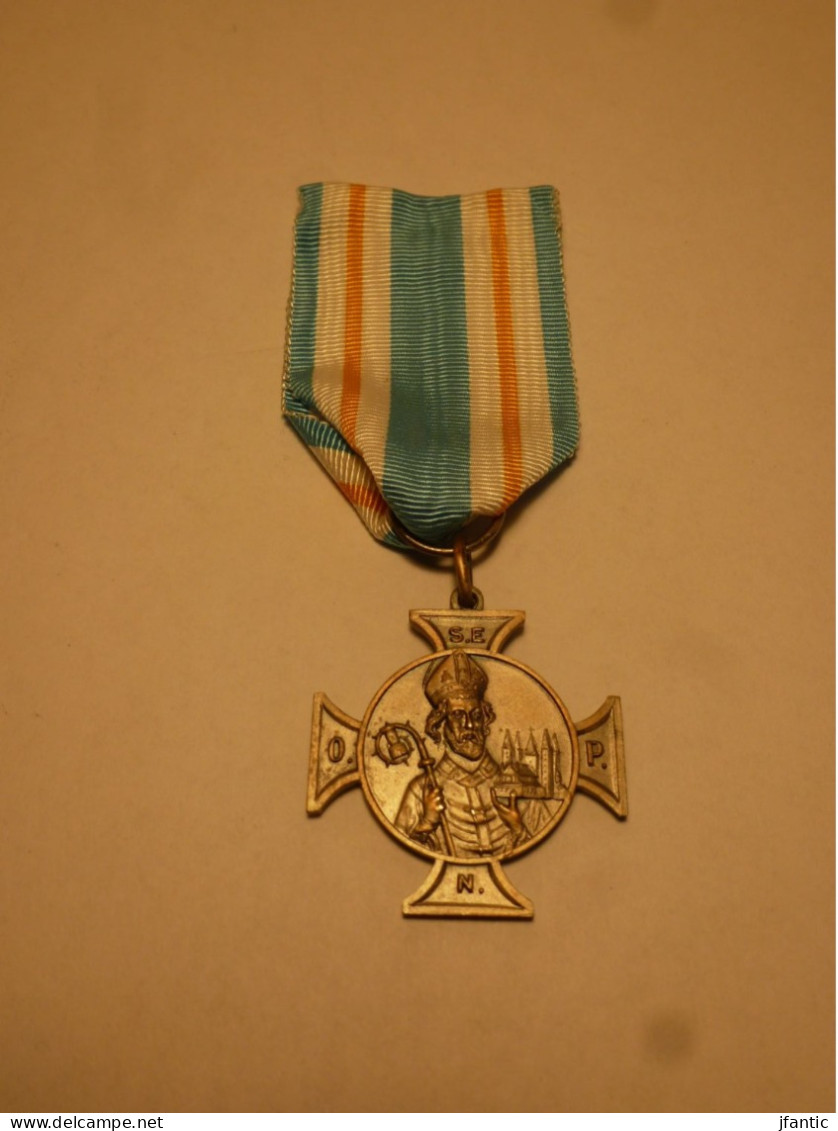 Dioecesis Tornacensis, In Devotae Fidelitatis Signum ,diocèse De Tournai,  Décoration  Religieuse, Médaille Religieuse, - Belgique