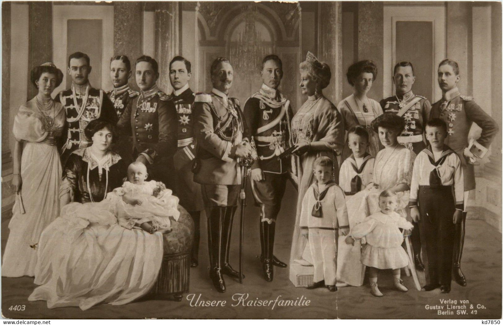 Unsere Kaiserfamilie - Familias Reales