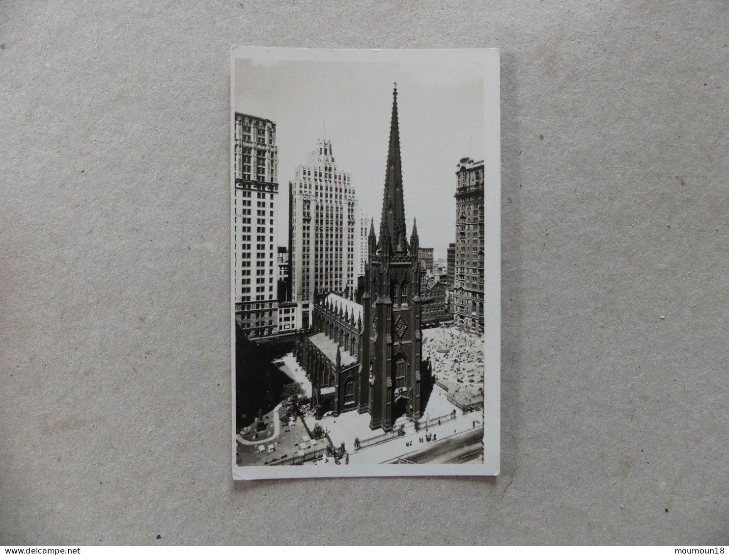 Trinity Church At Broadway And Wall Street New-York Postcard Purchased Atop Empire State Building - Wall Street