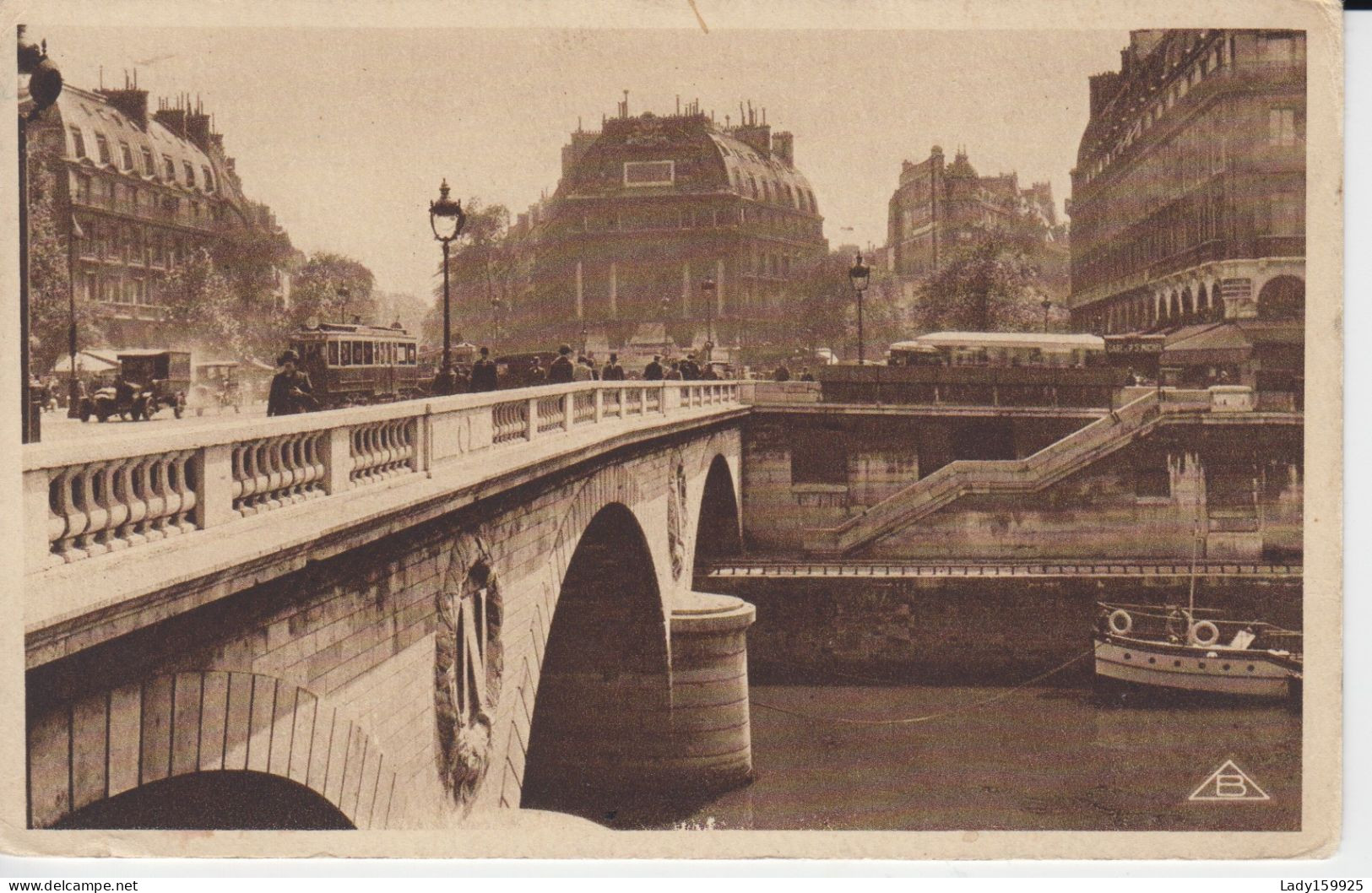 Pont Et Place St Michel, Paris France. Tramway, Goélette, Animation, Arche Lettre N  Coté Pont. Escalier Edit. B 2 Sc - Piazze