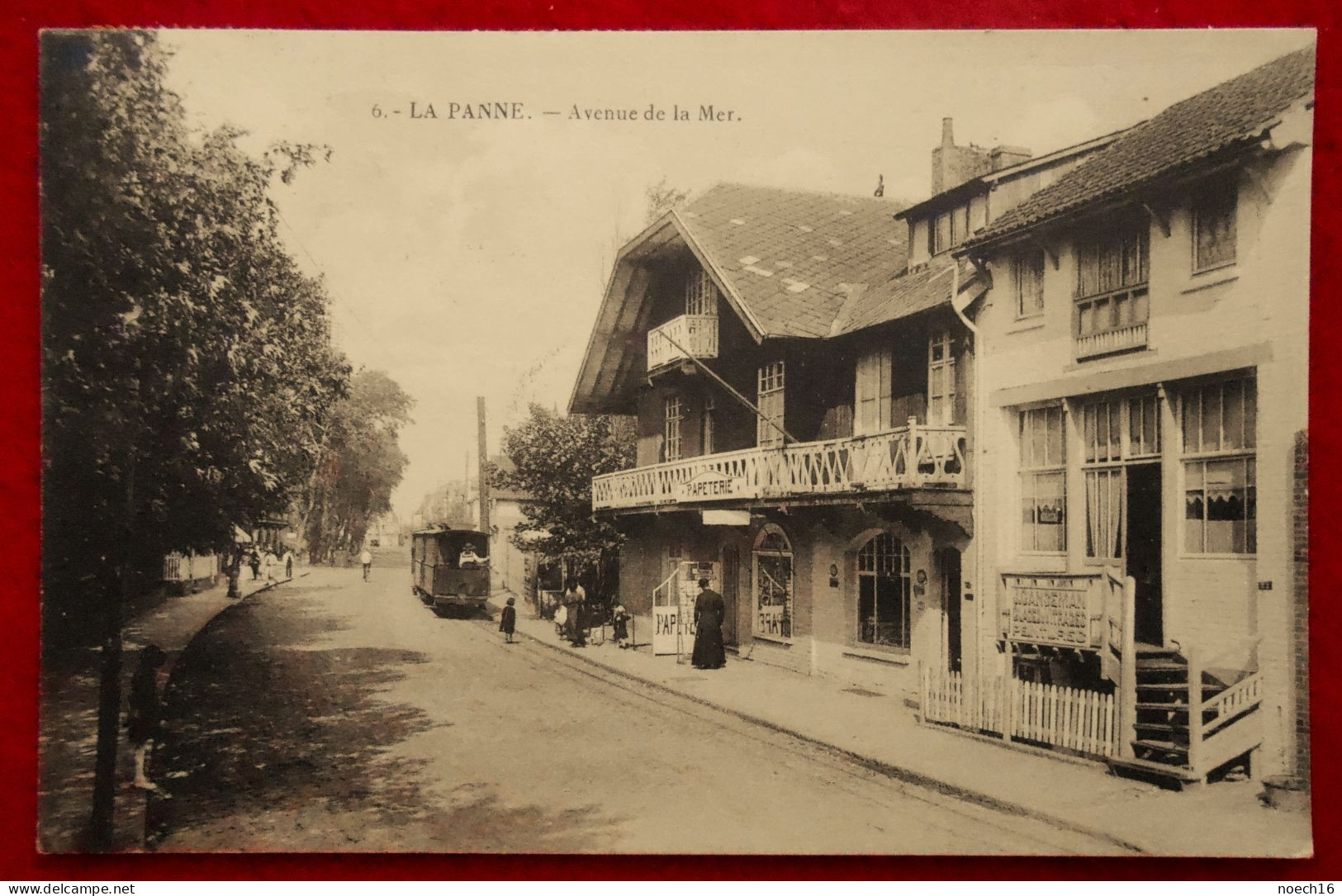 CPA 1922 La Panne - De Panne. Avenue De La Mer. Tram, Papeterie, Peintures Gandeman - De Panne