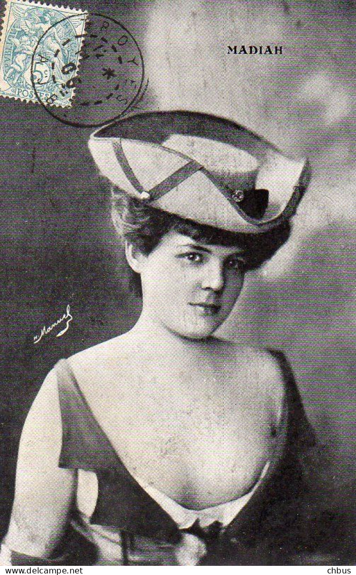 Jeune Femme Au Chapeau, Madiah (photo Manuel) - Frauen