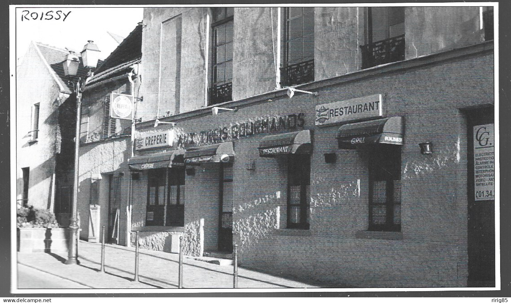 2000  --  ROISSY . RESTAURANT AUX TROIS GOURMANDS . 4A995 - Non Classés