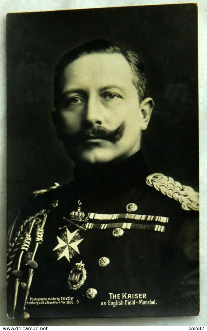 Portrait Des Kaisers Wilhelm II In Uniform Eines Englischen Feldmarschalls - Royal Families